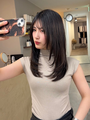 ★夏韓国ヘアハッシュカットレイヤーカット前髪顔周りくびれヘア