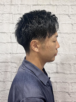 メンズ／ツーブロ／刈り上げ／アップバング