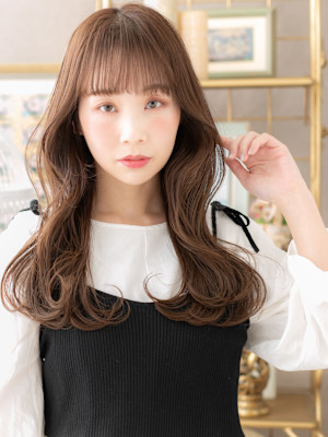 シースルーバングくせ毛風ニュアンスパーマ　細めハイライト