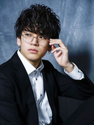 癖毛風パーマ ビジカジヘア