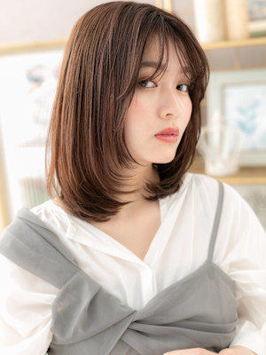 ツヤ感透けバング内巻きワンカールボブディ　マロンベージュ