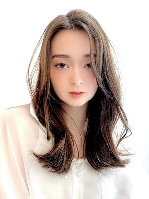ロングレイヤーグレージュカラー透明感ベージュ20代30代40