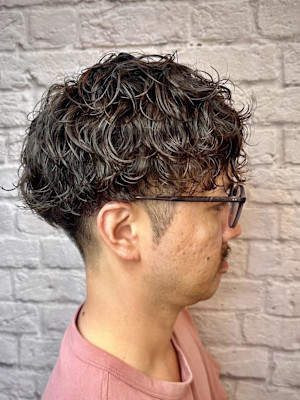 ボリュームアップ！強めパーマ