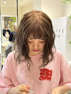 ベージュカラー