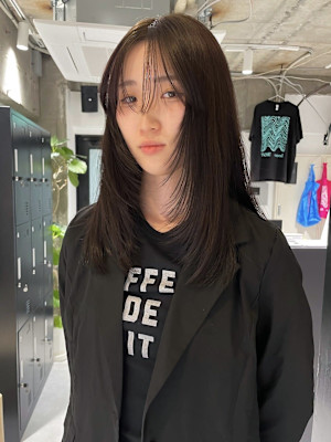 ミディアムレイヤーフェイスレイヤーオリーブベージュ