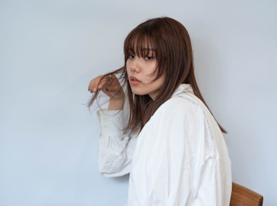 顔まわりレイヤー×大人可愛いミディアムロング