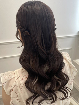 大人っぽ可愛い！ねじりハーフツイン♪_ユウ