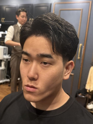 ニュアンス　毛流れ　パーマ