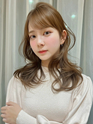 ミルクティーベージュ 透明感カラー 美髪 ブリーチ 艶髪 