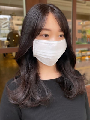 ダークグレージュ 透明感カラー 顔周りカット 韓国ヘア