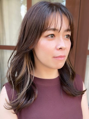 インナーカラー イヤリングカラー 顔周りカット 20代 艶髪