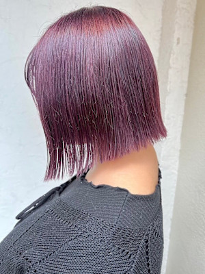 カシスピンク 外ハネボブ 切りっぱなしボブ ダブルカラー