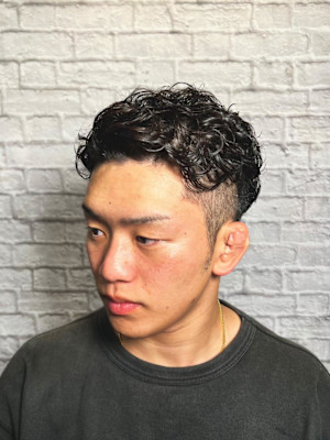 カーリーパーマ