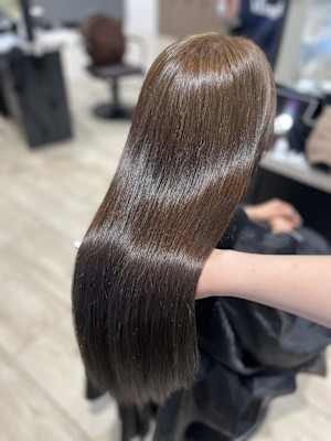 Mako アッシュベージュ 透明感カラー ブリーチなし 