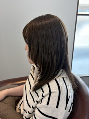 顔周りレイヤーカット