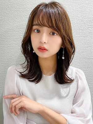 30代シースルーぱっつん前髪で可愛いくびれヘア結べるボブ