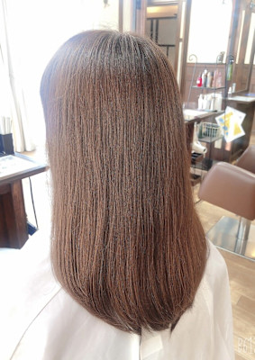 ナチュラルブラウン