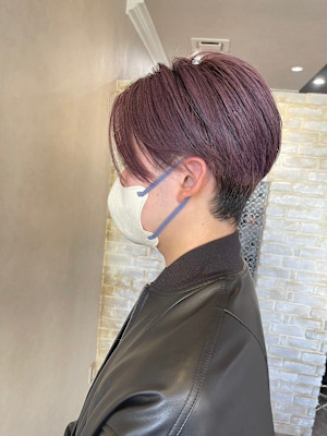 ラベンダー刈り上げセンターパート