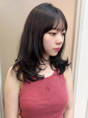 ウルフレイヤー&シースルーバング/ミディアム/黒髪