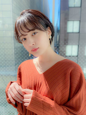 耳掛け丸みショート＆シースルーバング/ブラウン