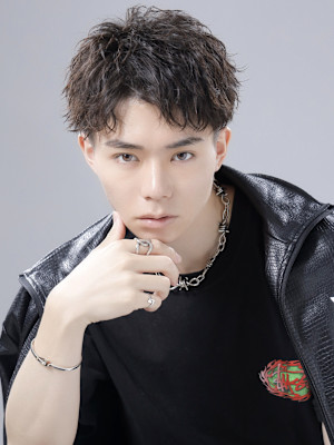 confidence -MEN'S HAIR-×スタイル