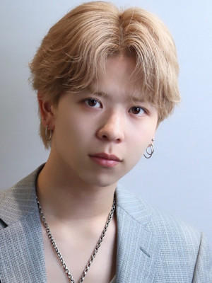 confidence -MEN'S HAIR-×スタイル