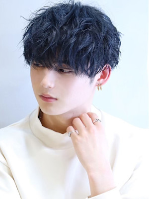 confidence-MEN’S HAIR-×スタイル