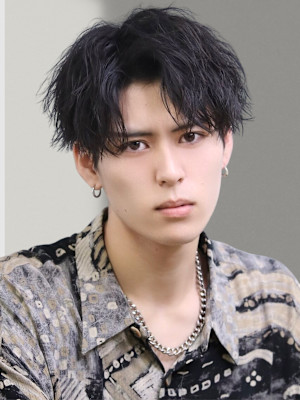 confidence-MEN’S HAIR-×スタイル