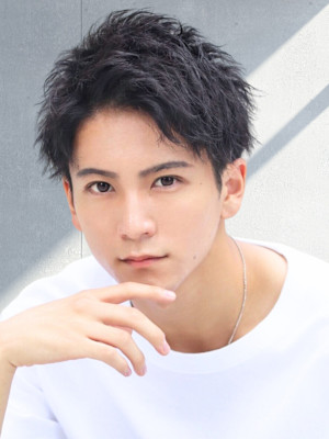 confidence-MEN’S HAIR-×スタイル