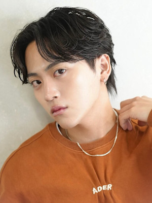 confidence-MEN’S HAIR-×スタイル