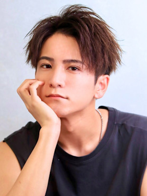 confidence-MEN’S HAIR-×スタイル