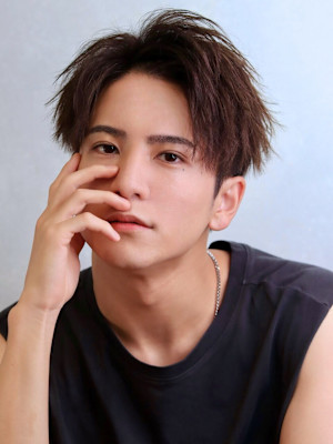 confidence-MEN’S HAIR-×スタイル