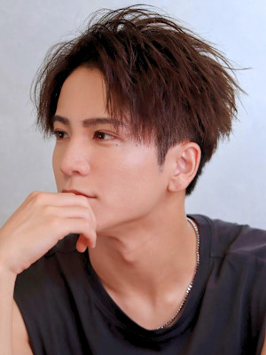 confidence-MEN’S HAIR-×スタイル