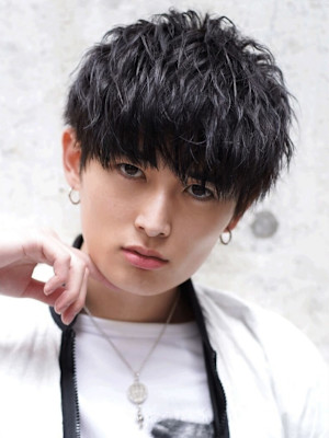 confidence-MEN’S HAIR-×スタイル