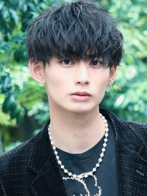 confidence-MEN’S HAIR-×スタイル