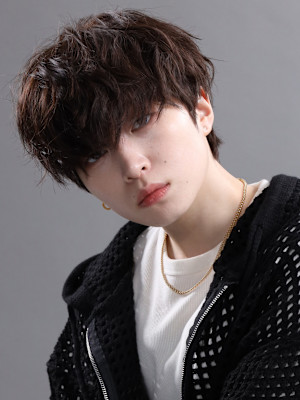 confidence-MEN’S HAIR-×スタイル