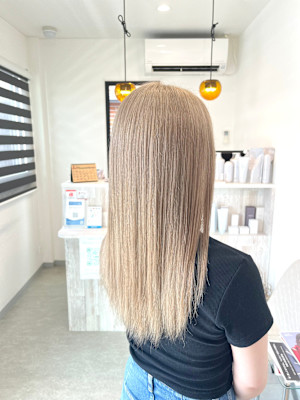 ミルクティーベージュ