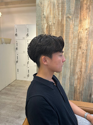 センターパート/マッシュ／毛流れパーマ/韓国/ナチュラル