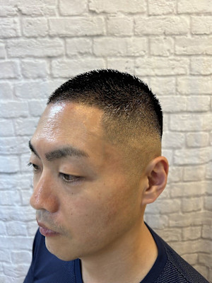 さっぱりボウズスキンフェード！！【新宿/理容室/バーバー】