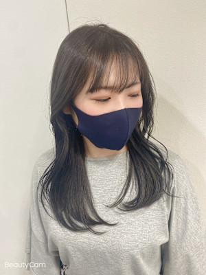 カジュアル×グレーアッシュ