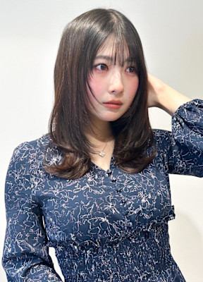 山村レイヤーセミロングひし形シルエット/外ハネくびれヘア銀座