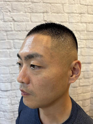 さっぱりボウズスキンフェード！！【新宿/理容室/バーバー】