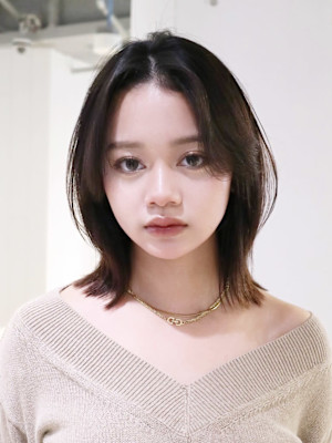 ミディアムくびれヘアおくれ毛前髪カット美髪_ba549081