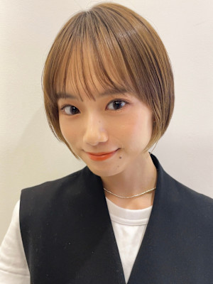 #切りっぱなしボブ #前下りボブ #顔周りレイヤー