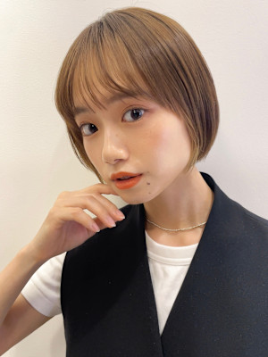 #切りっぱなしボブ#前下りボブ#顔周りレイヤー#小顔カット