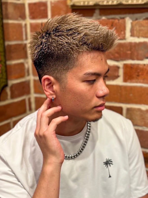 スパイキーショート