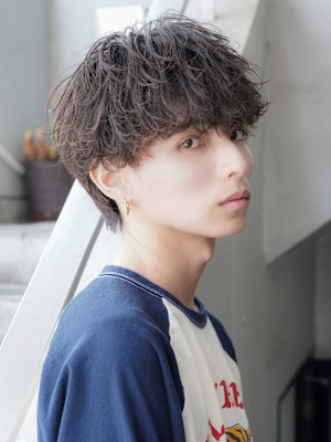 モテる黒髪ネープレスショート束感モテ髪ワックスなしマッシュ