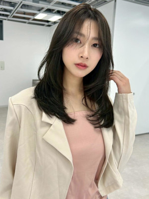 ストレート 髪質改善 グレージュ 透明感 レイヤーカット