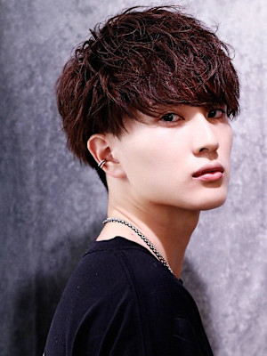 ナチュラル無造作サイドパートマッシュ