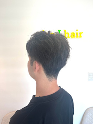 ダークブラウン